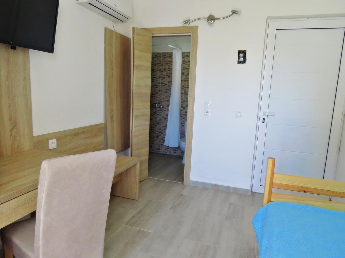 Loukas Beach Rooms Kiotari Exteriér fotografie