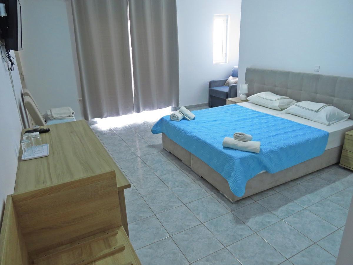 Loukas Beach Rooms Kiotari Pokoj fotografie